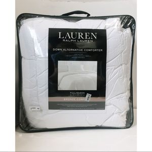NWT LAUREN RALPH LAUREN Down Alternative Comforter